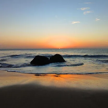 Front-row Atlantic - Unwind With Sunset Views Apartment Galdar